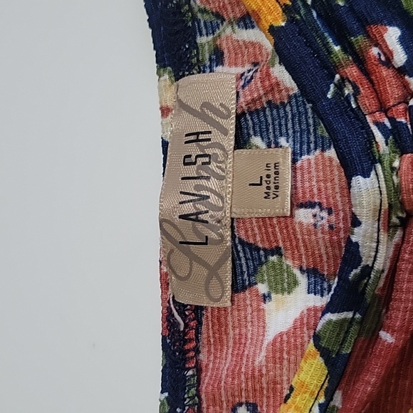 Lavish Floral Blouse with Long Sleeves - Picture 2 of 10